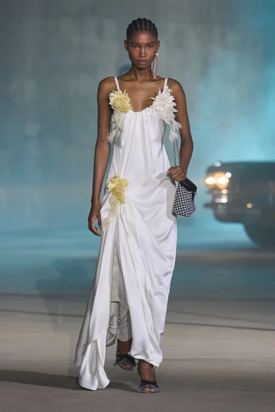 Look 7